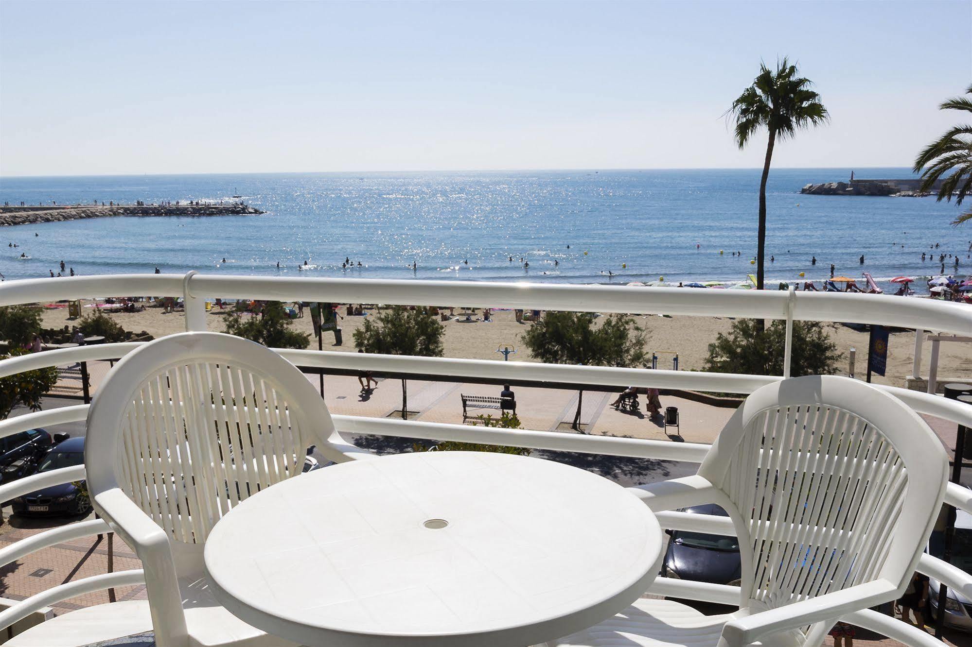 Hotel Villa De Laredo Fuengirola Exterior photo