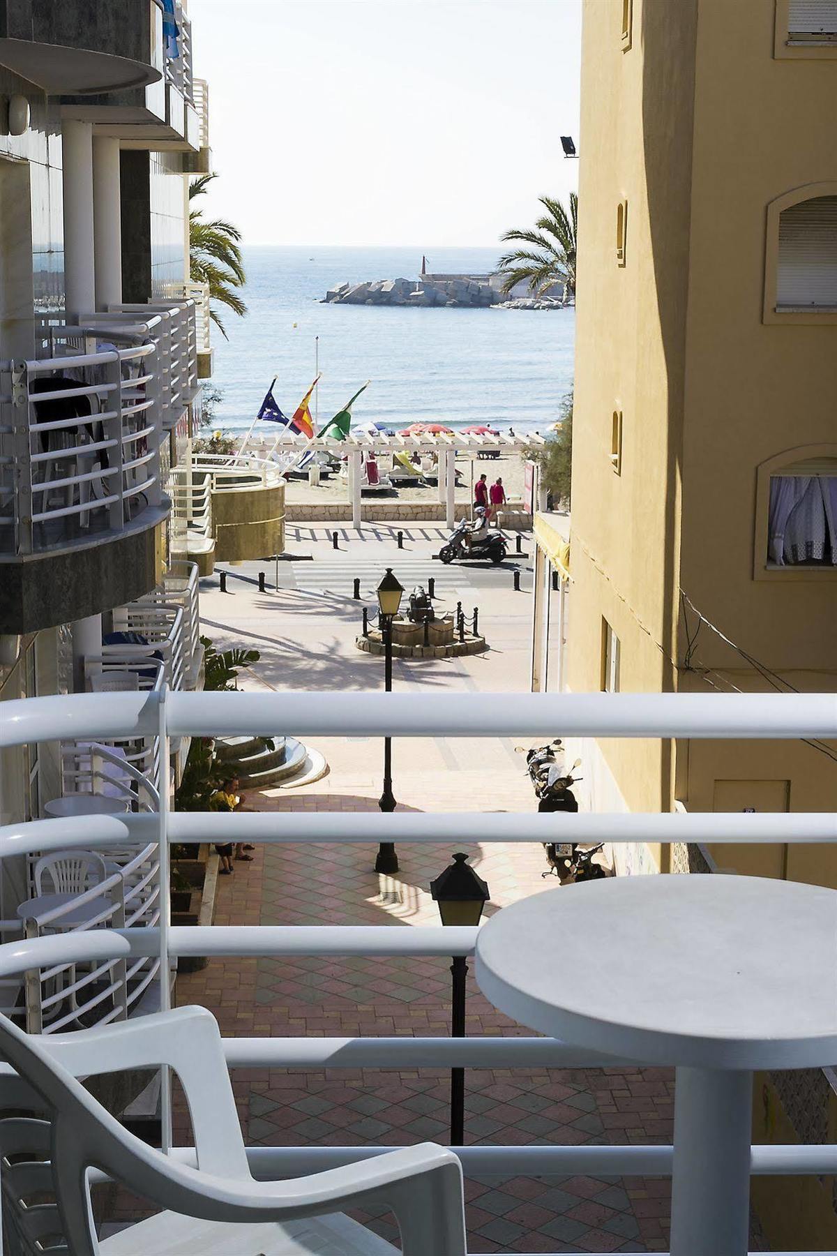 Hotel Villa De Laredo Fuengirola Exterior photo